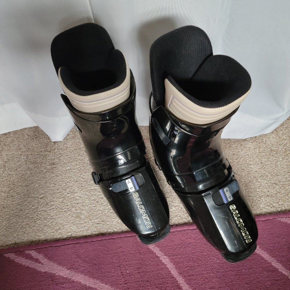 Vintage Men's Solomon Ski boots